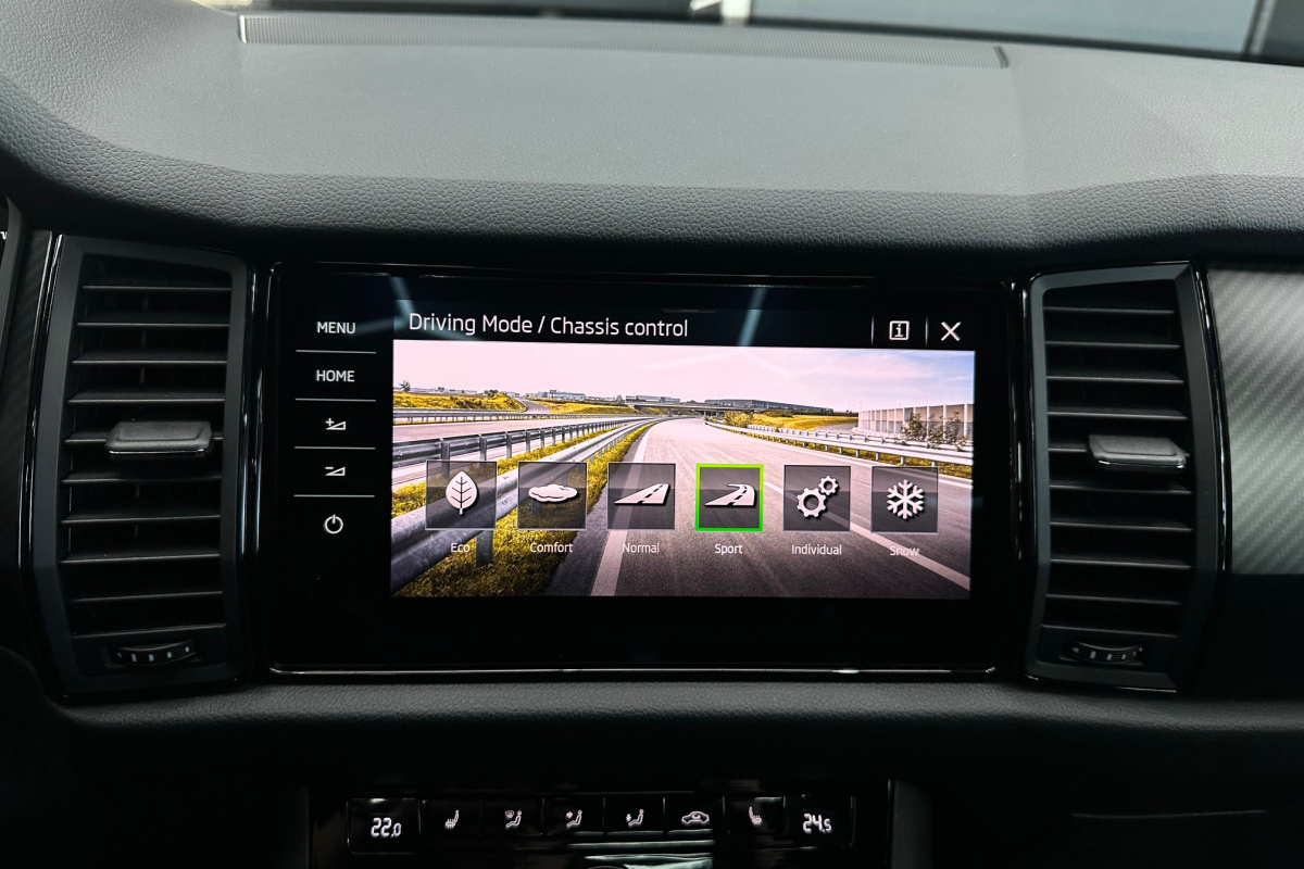 Ponuka vozidiel / Škoda Kodiaq 2.0 TDI SCR RS DSG 4x4 - video