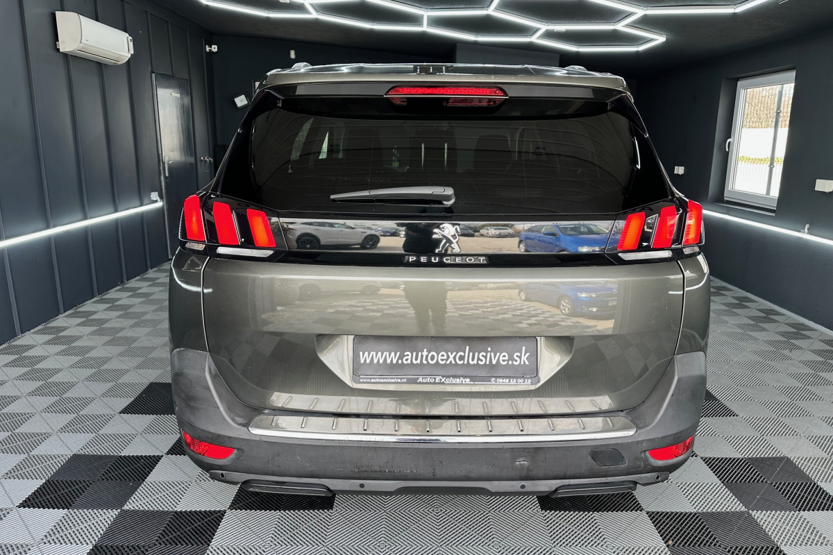 Ponuka vozidiel / Peugeot 5008 1.6 BlueHDi STOP START Style EAT6 - video