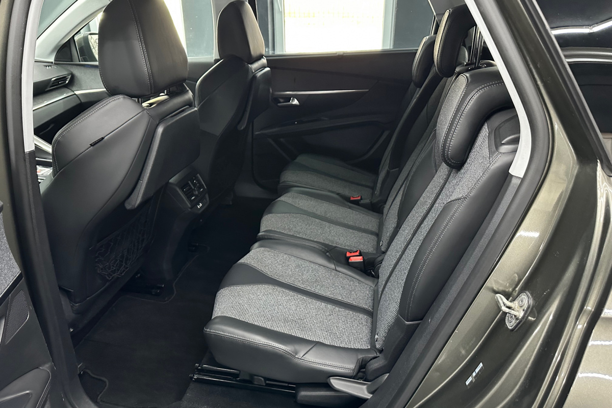 Ponuka vozidiel / Peugeot 5008 1.6 BlueHDi STOP START Style EAT6 - video