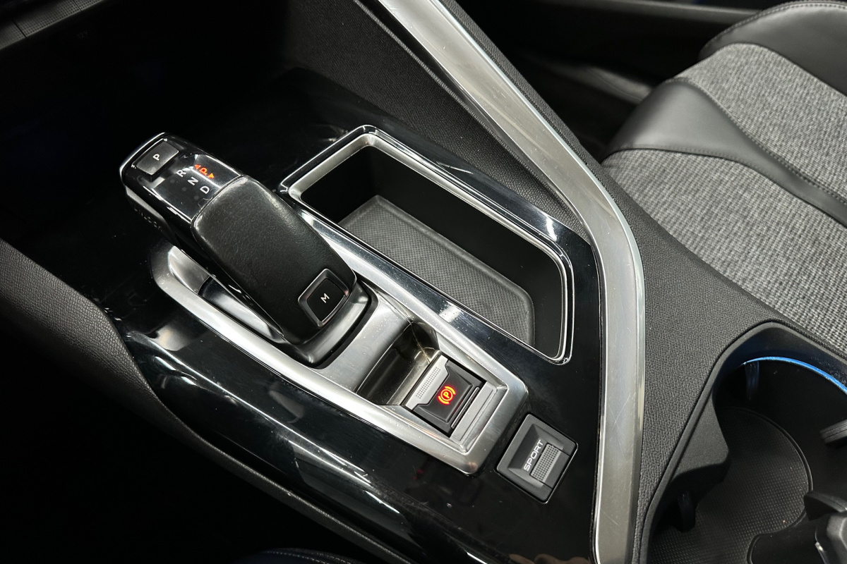Ponuka vozidiel / Peugeot 5008 1.6 BlueHDi STOP START Style EAT6 - video