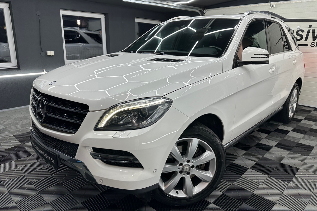 Ponuka vozidiel / Mercedes-Benz ML 350 BLUETEC 4MATIC - video