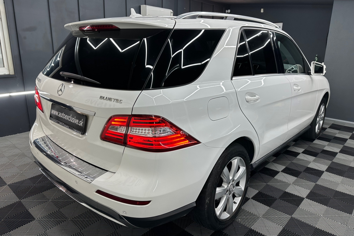Ponuka vozidiel / Mercedes-Benz ML 350 BLUETEC 4MATIC - video Ponuka vozidiel / Mercedes-Benz ML 350 BLUETEC 4MATIC - video