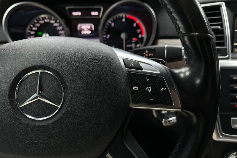  Ponuka vozidiel / Mercedes-Benz ML 350 BLUETEC 4MATIC - video