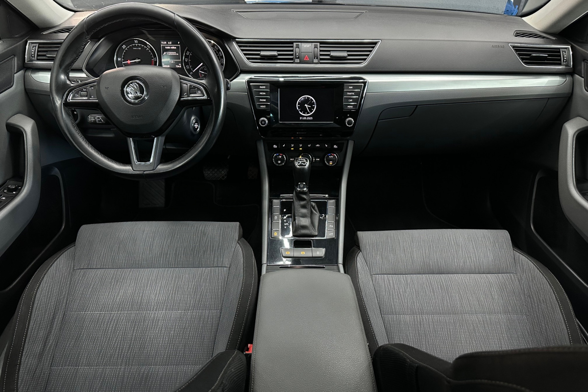 Ponuka vozidiel / Škoda Superb 2.0 TDI 190k Ambition DSG EU6 - video
