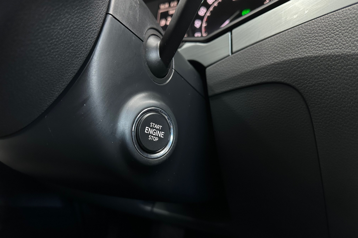 Ponuka vozidiel / Škoda Superb 2.0 TDI 190k Ambition DSG EU6 - video