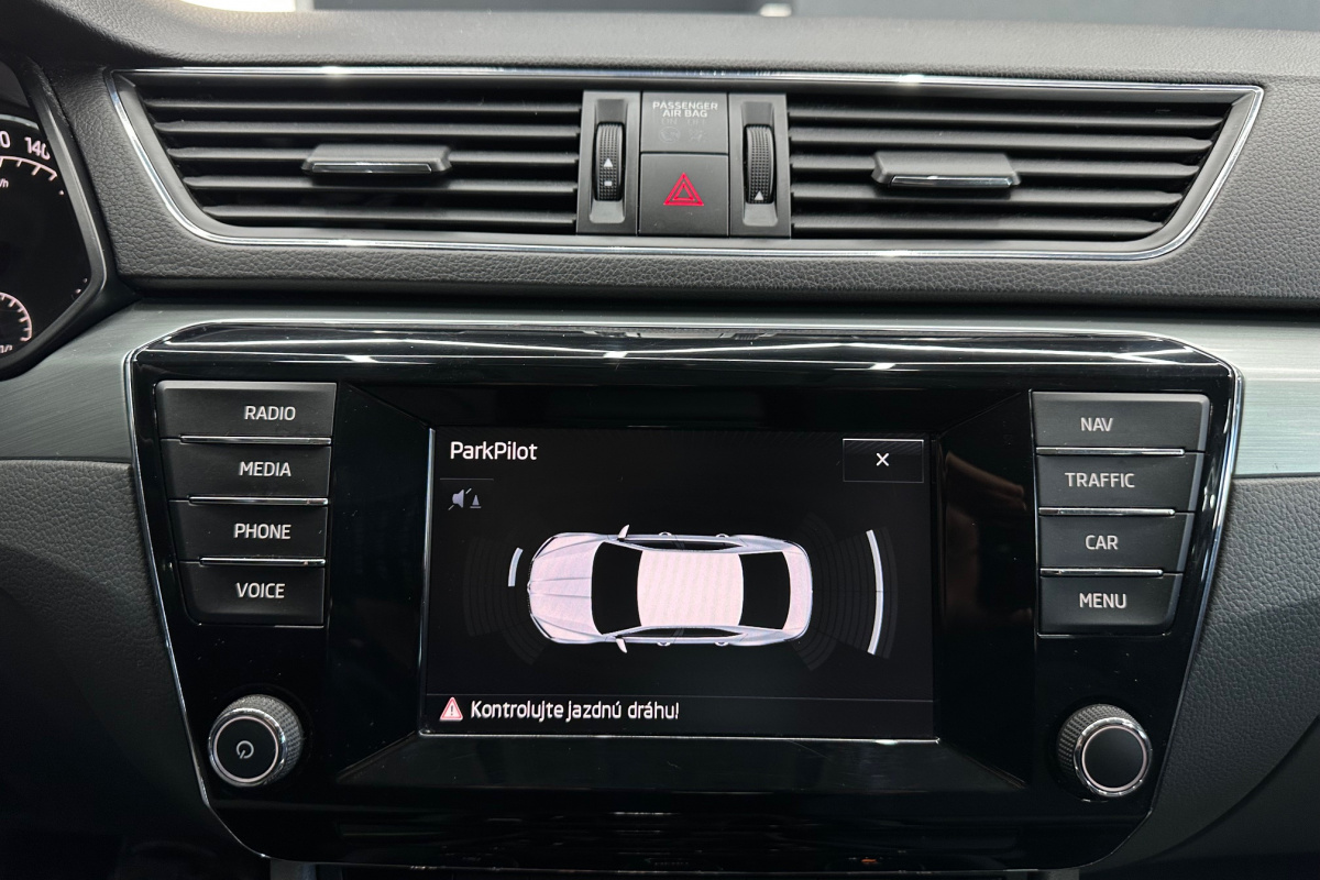 Ponuka vozidiel / Škoda Superb 2.0 TDI 190k Ambition DSG EU6 - video