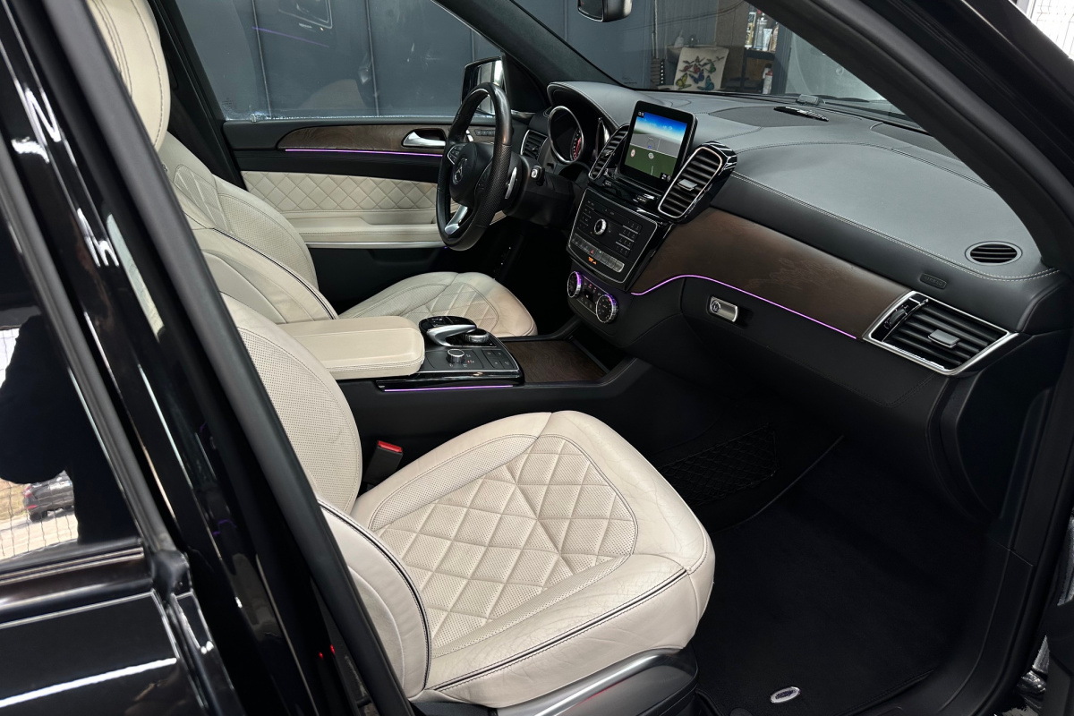 Ponuka vozidiel / Mercedes-Benz GLS 500 4MATIC A/T - video