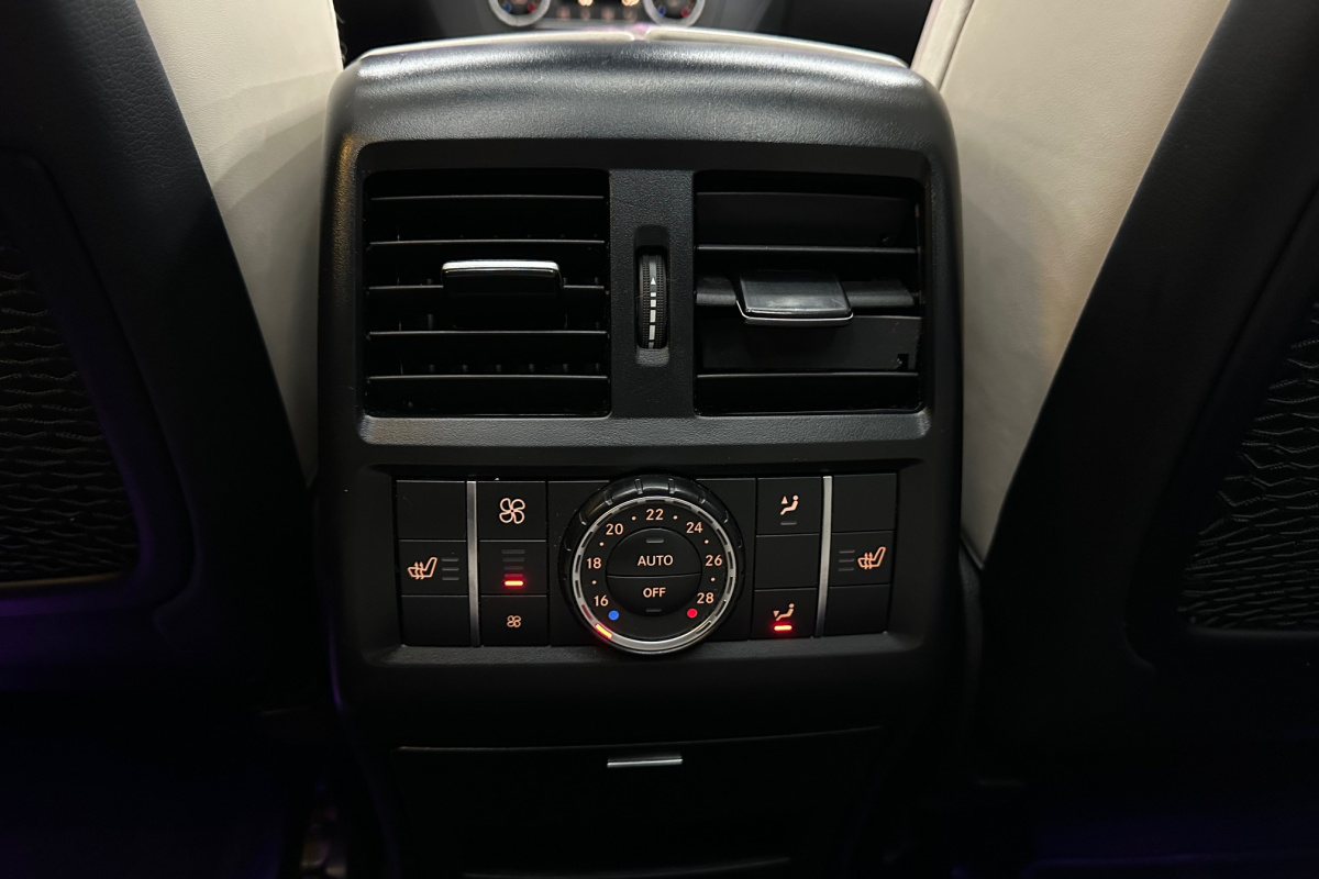 Ponuka vozidiel / Mercedes-Benz GLS 500 4MATIC A/T - video