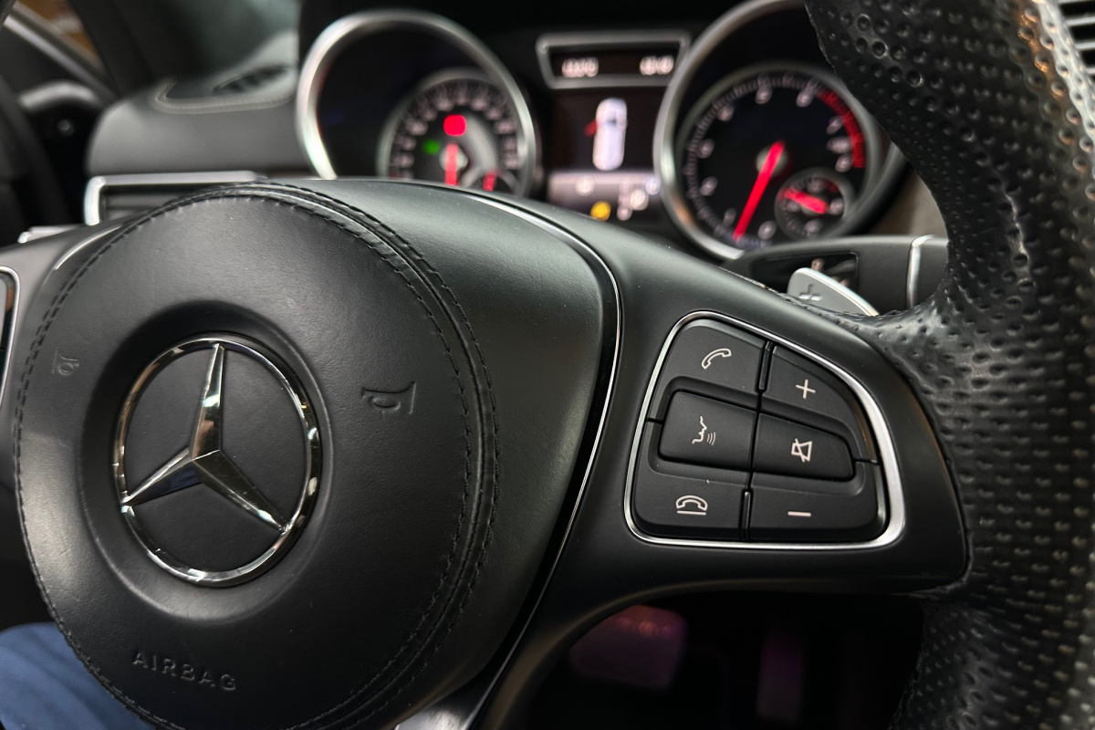 Ponuka vozidiel / Mercedes-Benz GLS 500 4MATIC A/T - video