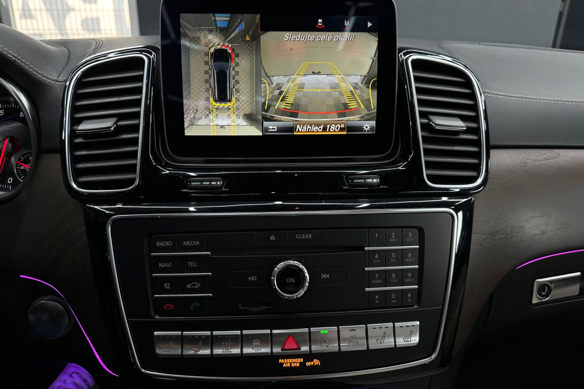 Ponuka vozidiel / Mercedes-Benz GLS 500 4MATIC A/T - video