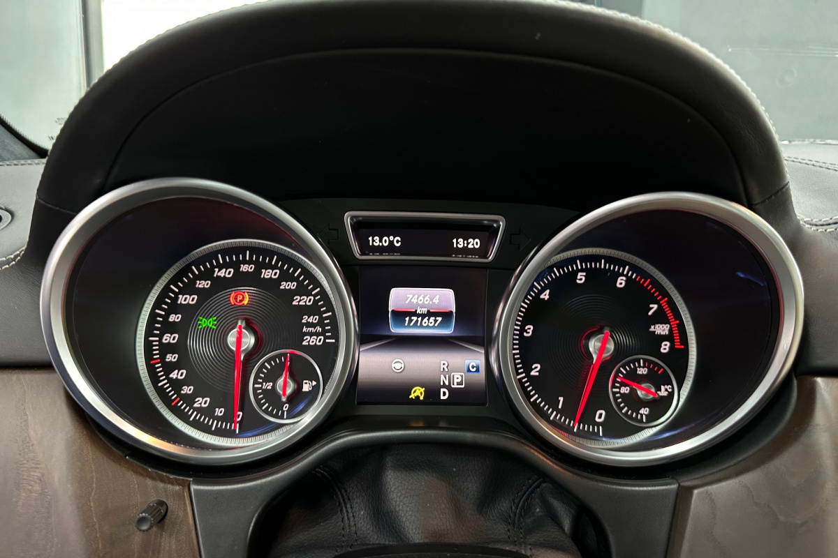 Ponuka vozidiel / Mercedes-Benz GLS 500 4MATIC A/T - video