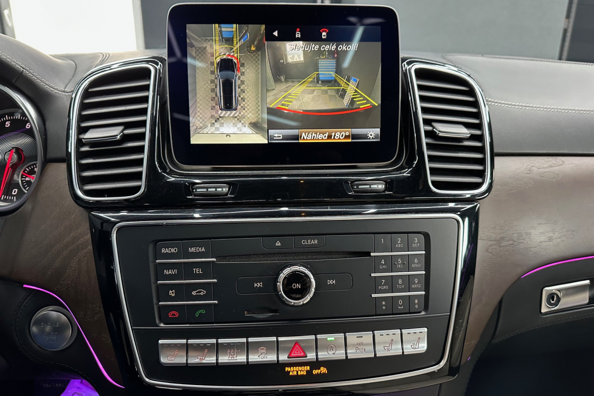 Ponuka vozidiel / Mercedes-Benz GLS 500 4MATIC A/T - video