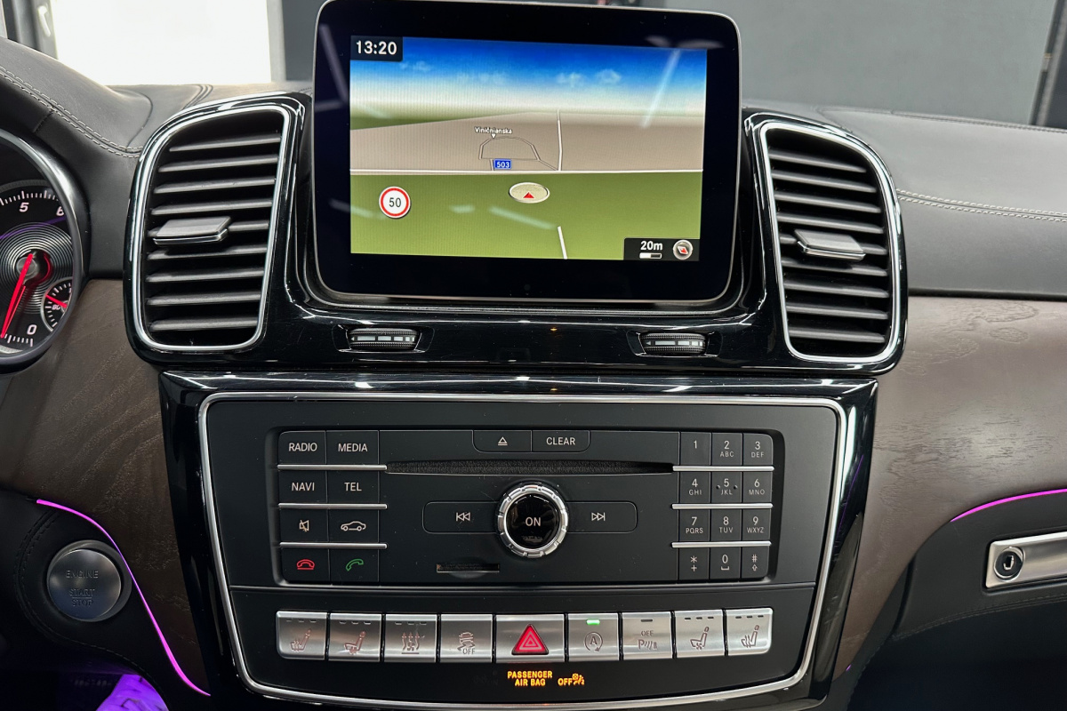 Ponuka vozidiel / Mercedes-Benz GLS 500 4MATIC A/T - video