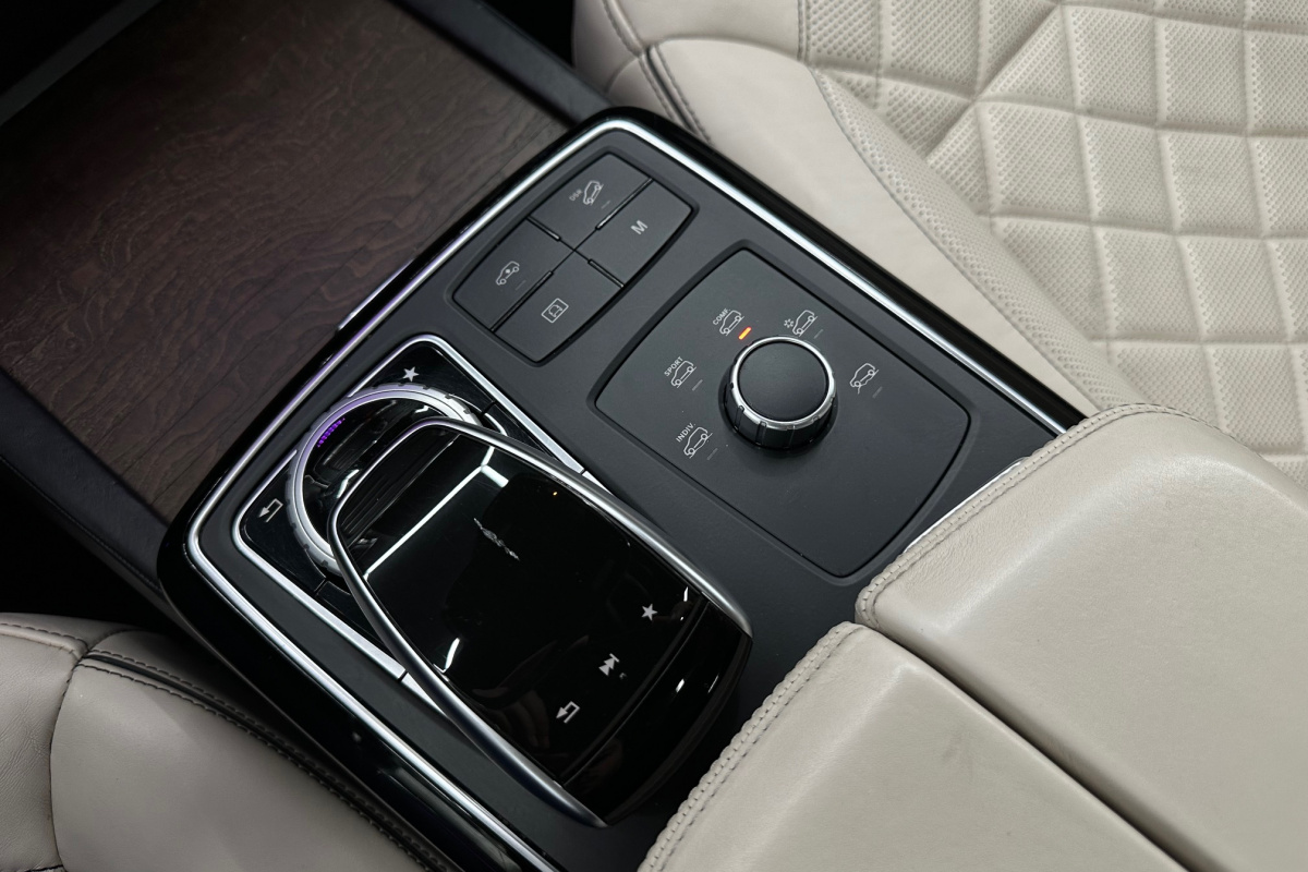 Ponuka vozidiel / Mercedes-Benz GLS 500 4MATIC A/T - video