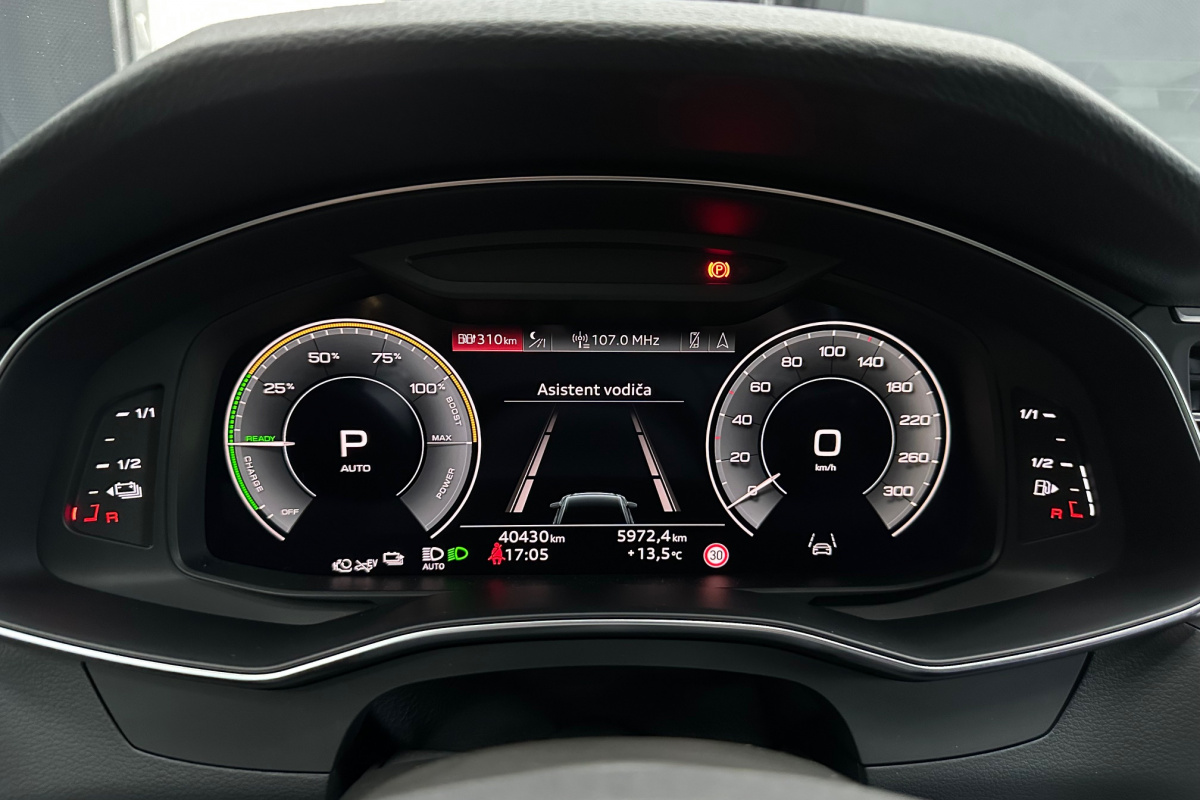 Ponuka vozidiel / Audi A6 55 S-Line TFSIe Quattro Plug in Hybrid - video