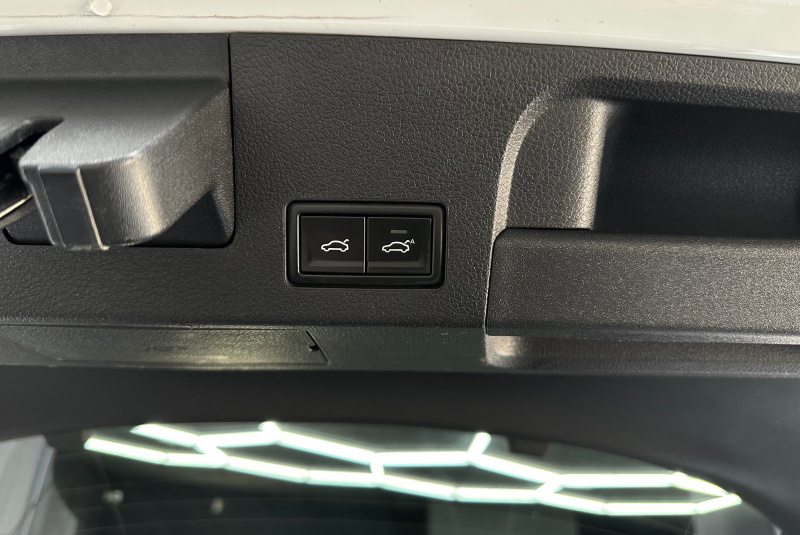  Ponuka vozidiel / Volkswagen Arteon 2.0 TSI BMT R-Line DSG - video