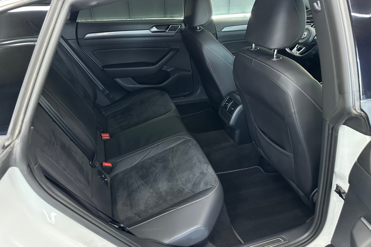 Ponuka vozidiel / Volkswagen Arteon 2.0 TSI BMT R-Line DSG - video