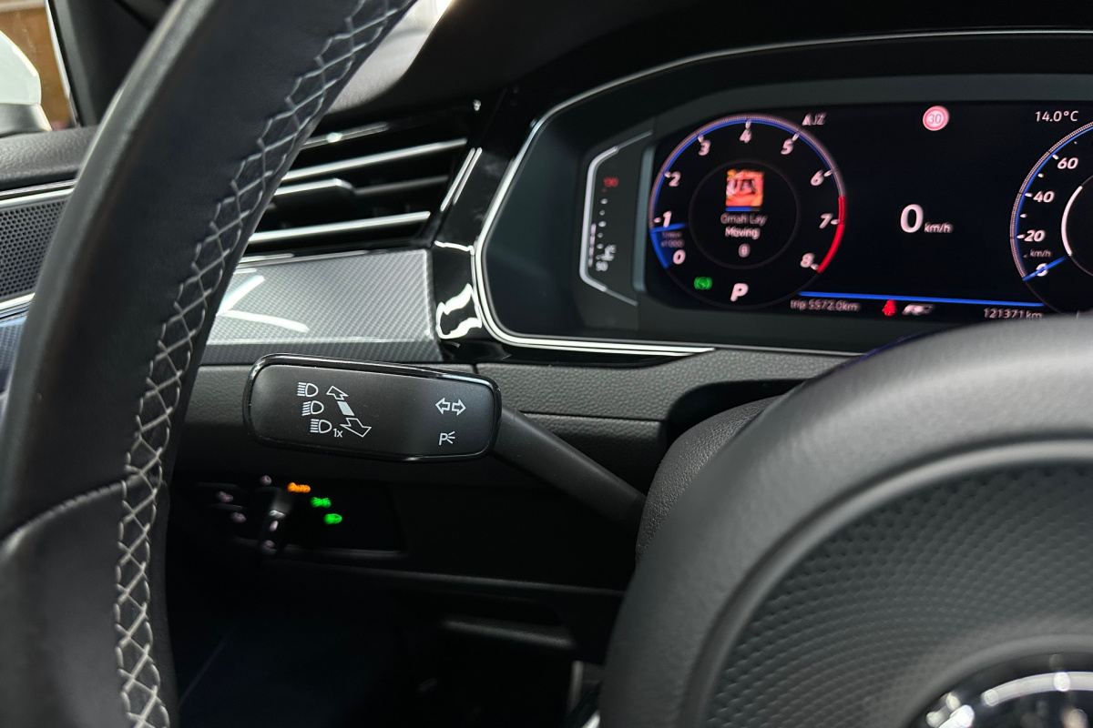 Ponuka vozidiel / Volkswagen Arteon 2.0 TSI BMT R-Line DSG - video
