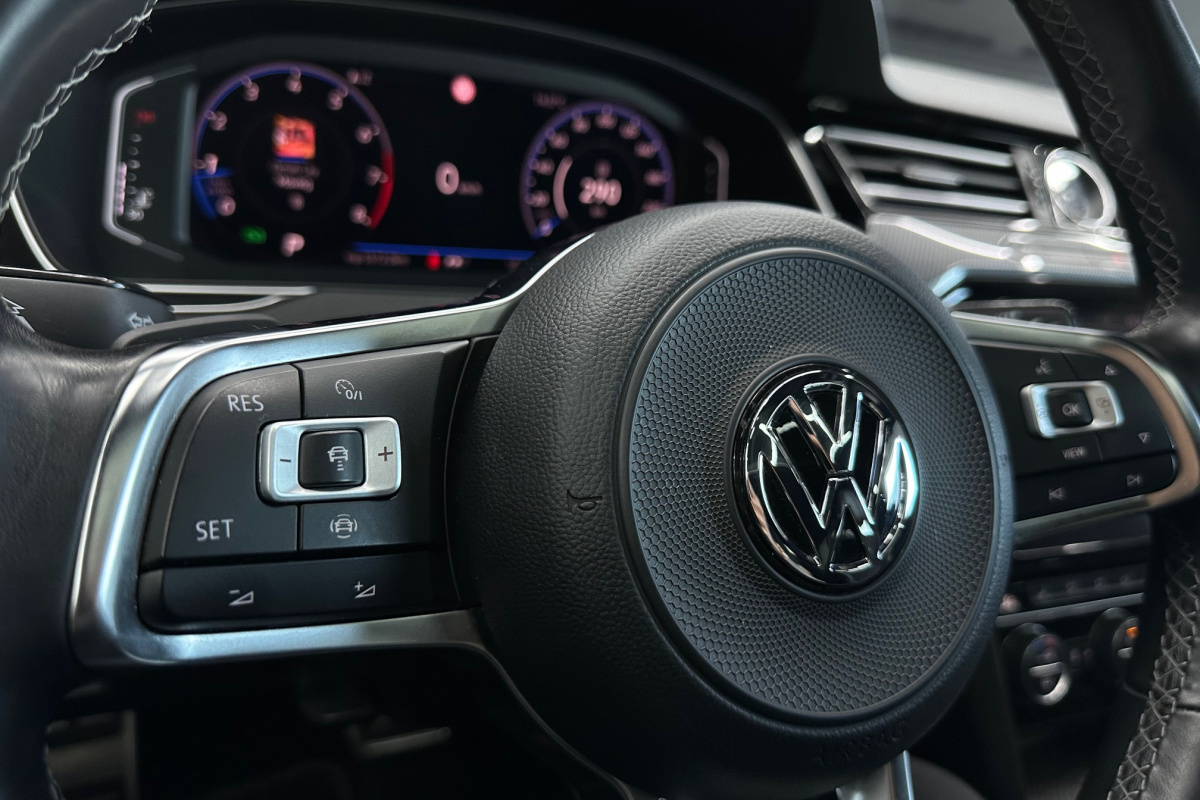 Ponuka vozidiel / Volkswagen Arteon 2.0 TSI BMT R-Line DSG - video