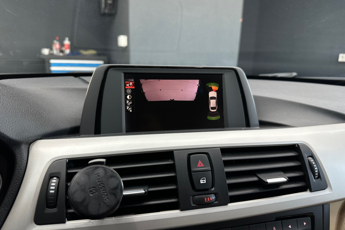 Ponuka vozidiel / BMW Rad 4 Gran Coupé 420d xDrive Standard A/T - video