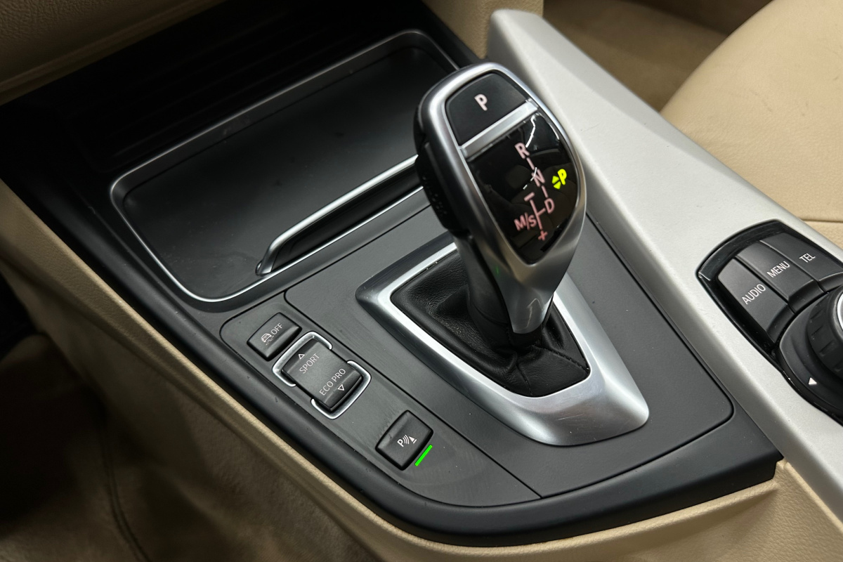 Ponuka vozidiel / BMW Rad 4 Gran Coupé 420d xDrive Standard A/T - video