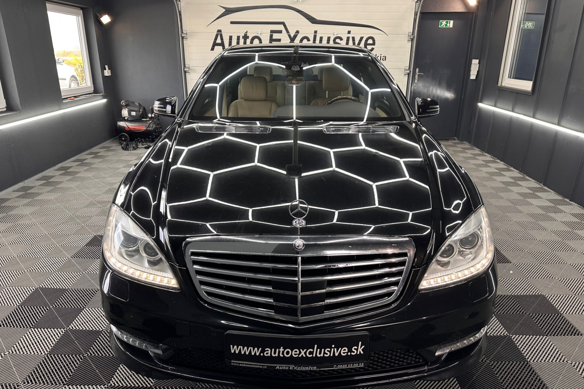 Ponuka vozidiel / Mercedes-Benz S trieda Sedan 350 CDI Blue TEC 4matic - video