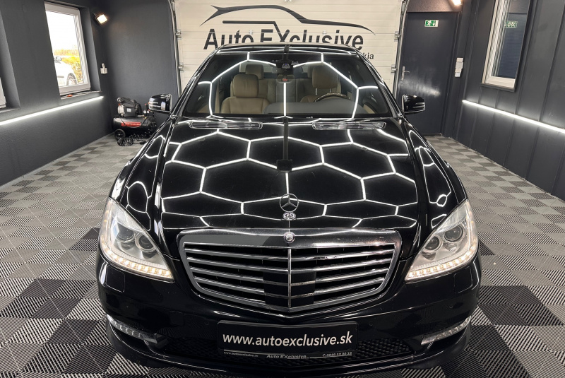  Ponuka vozidiel / Mercedes-Benz S trieda Sedan 350 CDI Blue TEC 4matic - video