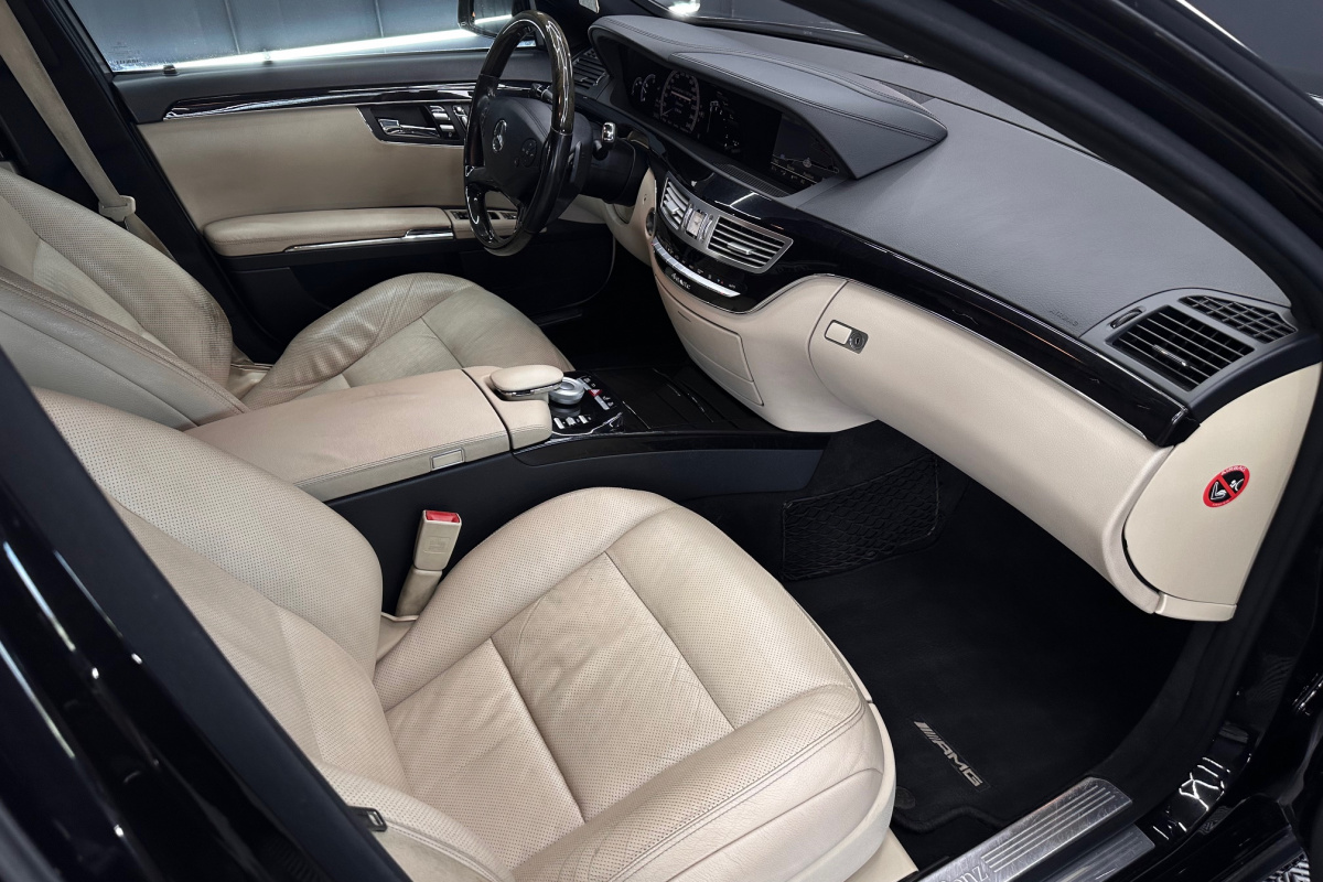 Ponuka vozidiel / Mercedes-Benz S trieda Sedan 350 CDI Blue TEC 4matic - video