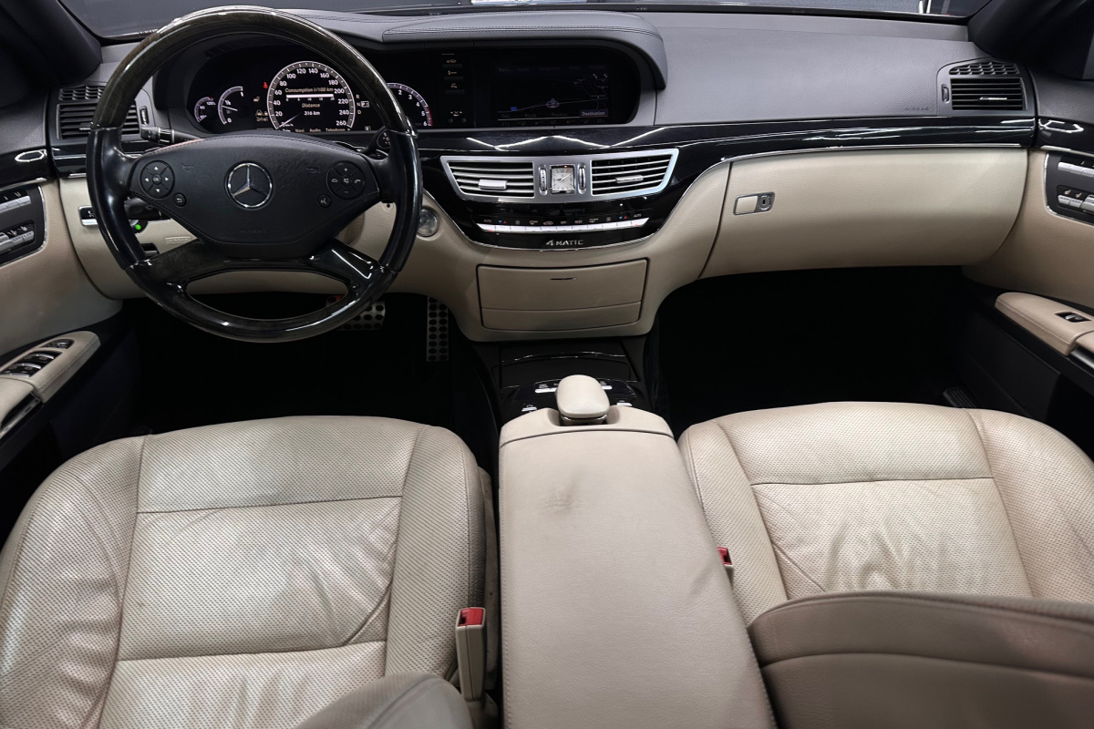 Ponuka vozidiel / Mercedes-Benz S trieda Sedan 350 CDI Blue TEC 4matic - video