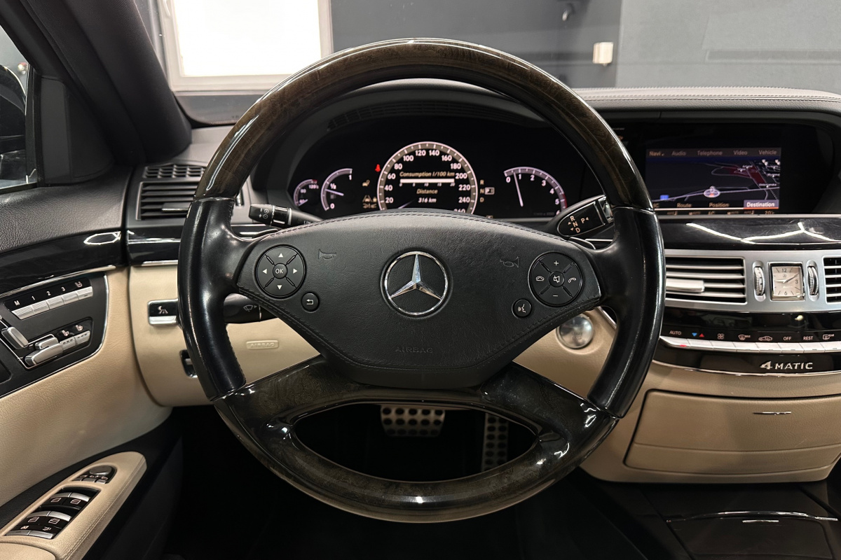 Ponuka vozidiel / Mercedes-Benz S trieda Sedan 350 CDI Blue TEC 4matic - video