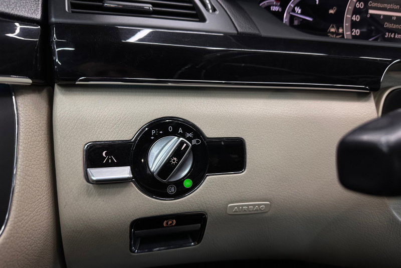 Ponuka vozidiel / Mercedes-Benz S trieda Sedan 350 CDI Blue TEC 4matic - video Ponuka vozidiel / Mercedes-Benz S trieda Sedan 350 CDI Blue TEC 4matic - video