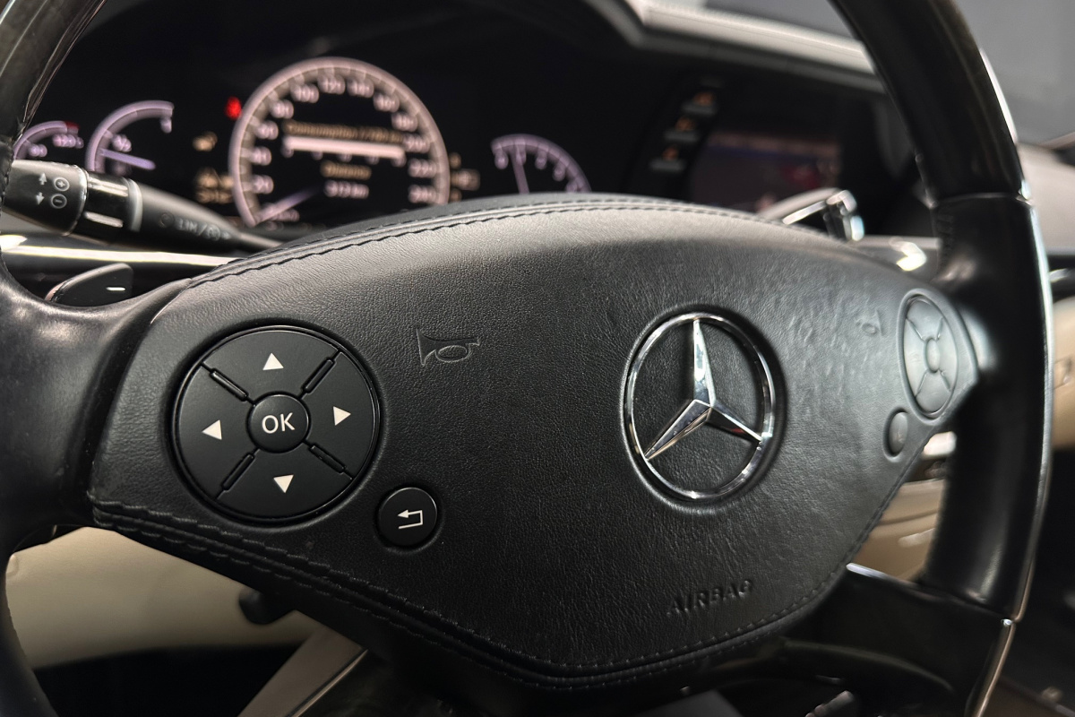 Ponuka vozidiel / Mercedes-Benz S trieda Sedan 350 CDI Blue TEC 4matic - video