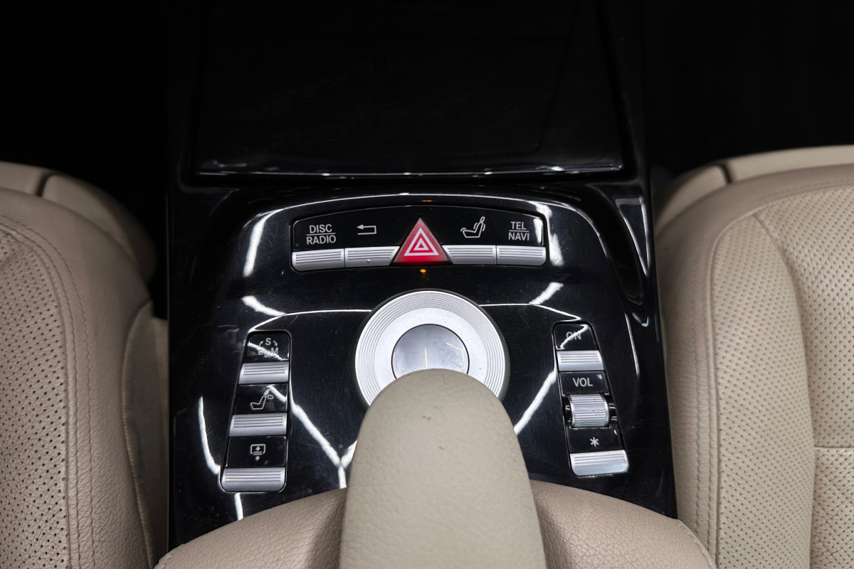 Ponuka vozidiel / Mercedes-Benz S trieda Sedan 350 CDI Blue TEC 4matic - video Ponuka vozidiel / Mercedes-Benz S trieda Sedan 350 CDI Blue TEC 4matic - video