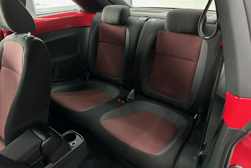  Ponuka vozidiel / Volkswagen Beetle 1.2 TSI - video