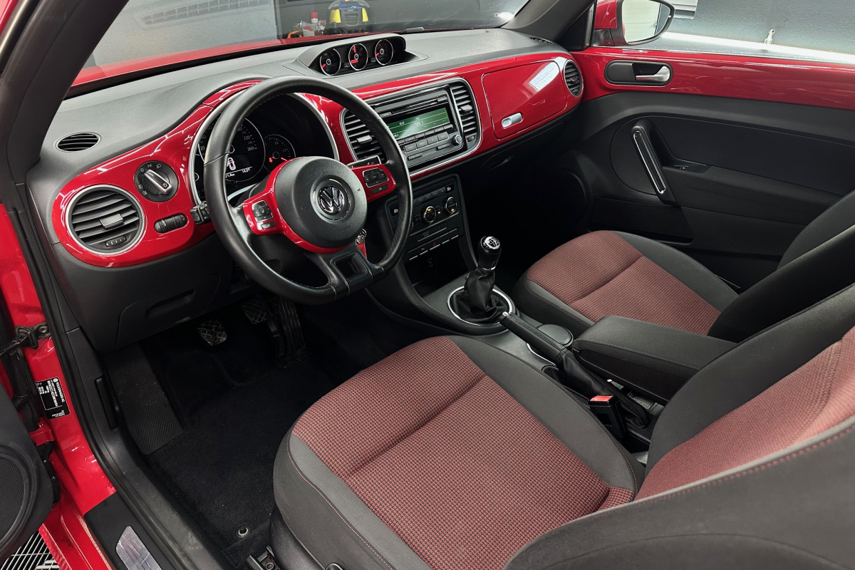 Ponuka vozidiel / Volkswagen Beetle 1.2 TSI - video