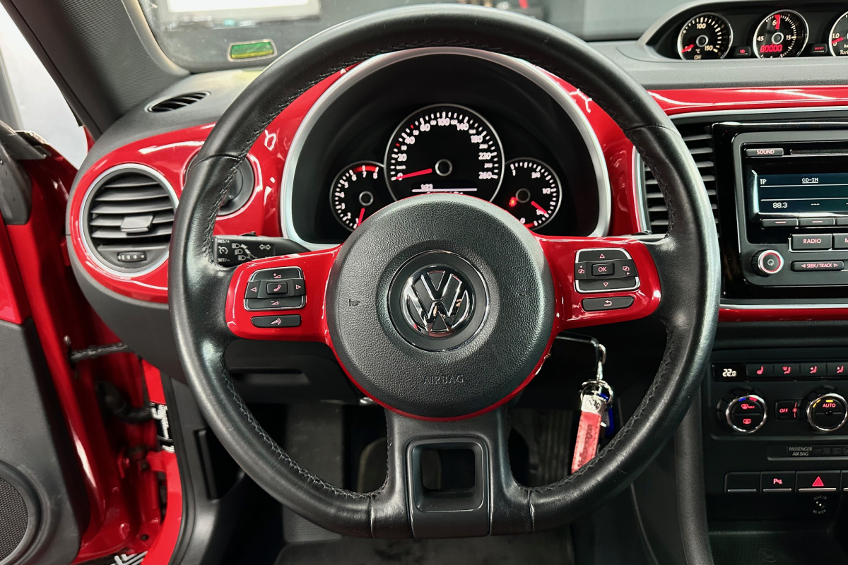 Ponuka vozidiel / Volkswagen Beetle 1.2 TSI - video