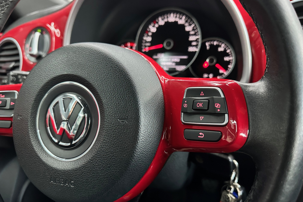 Ponuka vozidiel / Volkswagen Beetle 1.2 TSI - video