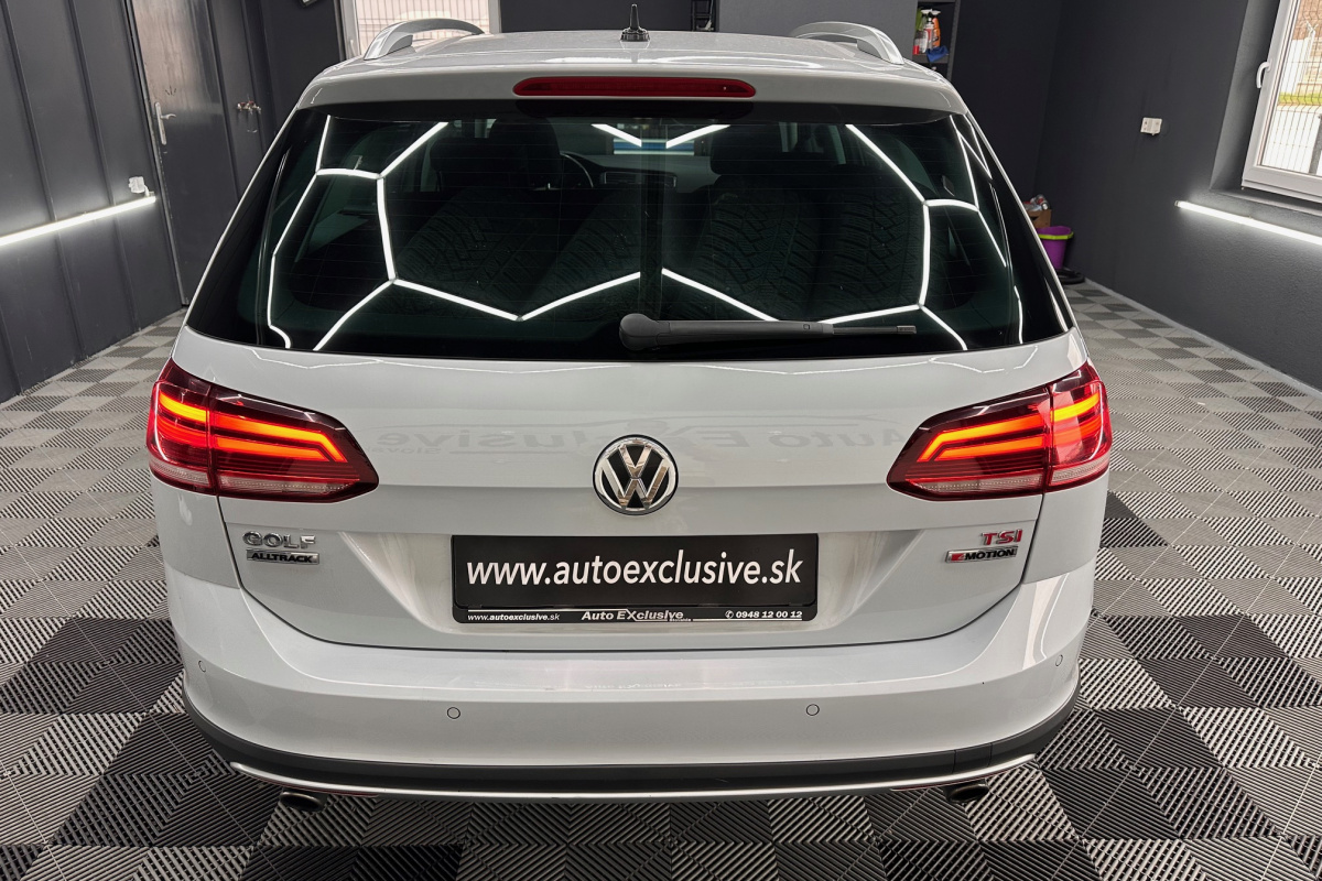 Ponuka vozidiel / Volkswagen Golf Variant Alltrack 1.8 TSI BMT 4MOTION DSG - video