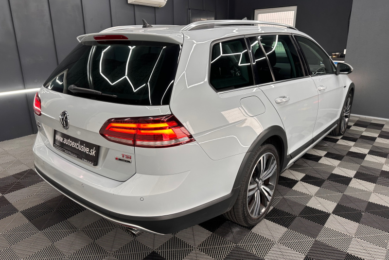 Ponuka vozidiel / Volkswagen Golf Variant Alltrack 1.8 TSI BMT 4MOTION DSG - video  Ponuka vozidiel / Volkswagen Golf Variant Alltrack 1.8 TSI BMT 4MOTION DSG - video