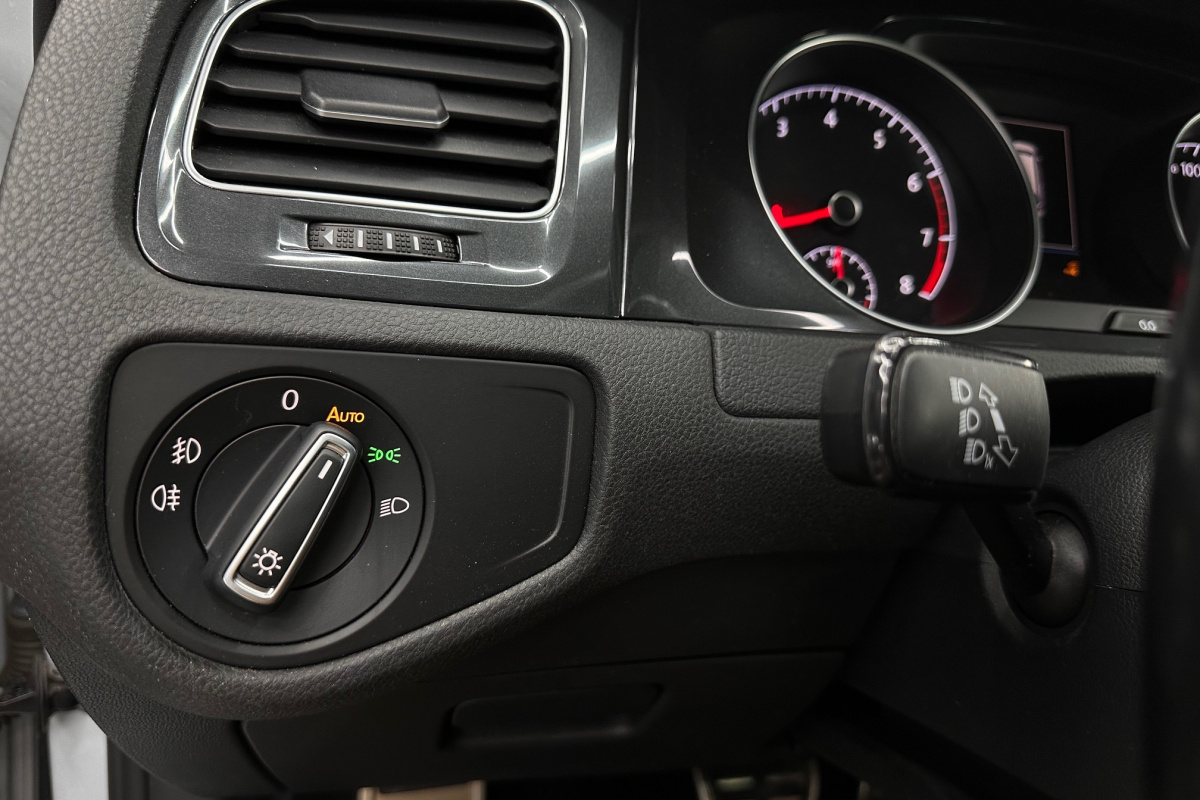 Ponuka vozidiel / Volkswagen Golf Variant Alltrack 1.8 TSI BMT 4MOTION DSG - video