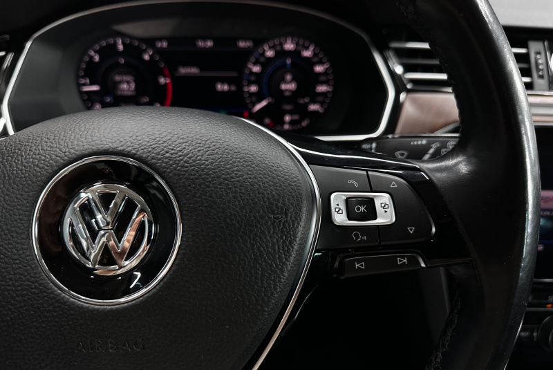  Ponuka vozidiel / Volkswagen Passat Variant 2.0 TDI 190k BMT R-Line Highline DSG - video