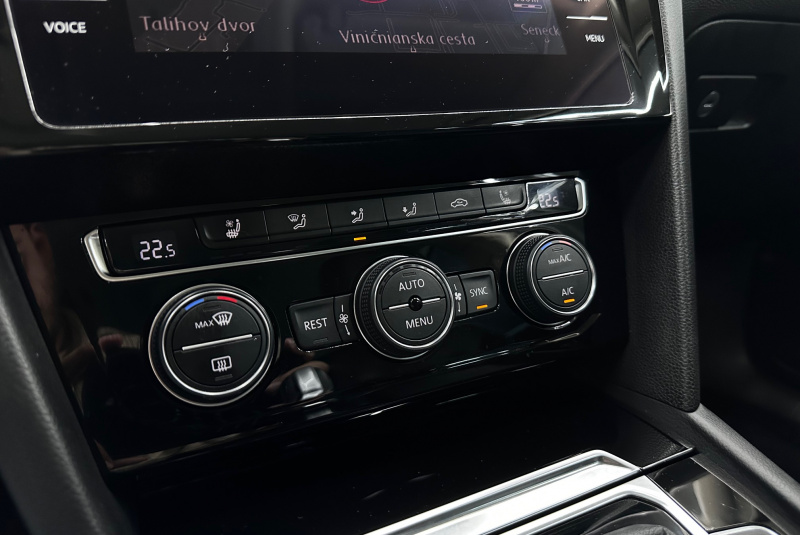  Ponuka vozidiel / Volkswagen Passat Variant 2.0 TDI 190k BMT R-Line Highline DSG - video