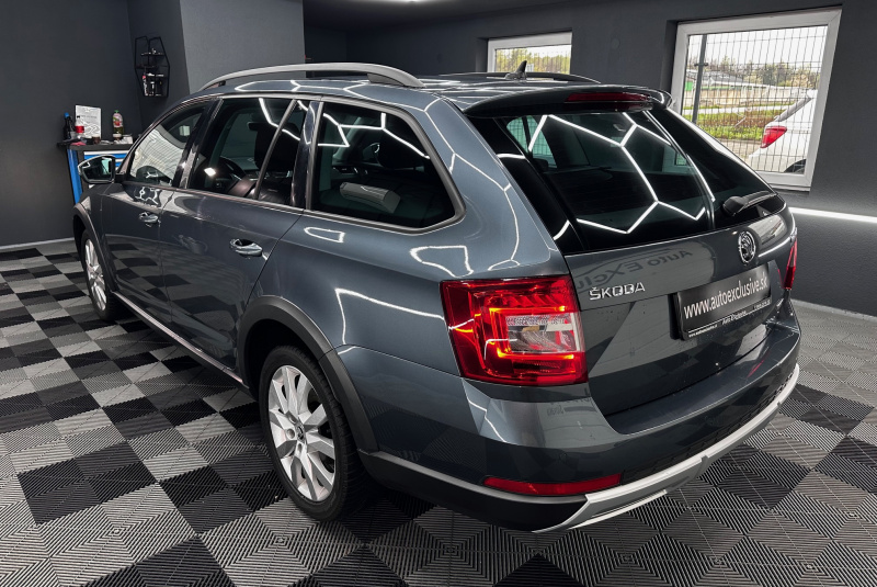  Ponuka vozidiel / Škoda Octavia Combi 2.0 TDI 184k Scout DSG 4x4 - video