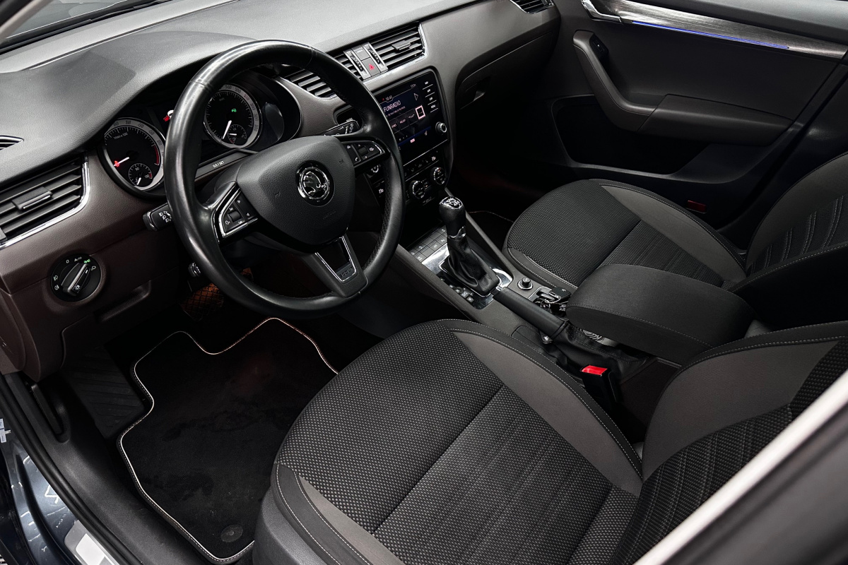 Ponuka vozidiel / Škoda Octavia Combi 2.0 TDI 184k Scout DSG 4x4 - video Ponuka vozidiel / Škoda Octavia Combi 2.0 TDI 184k Scout DSG 4x4 - video