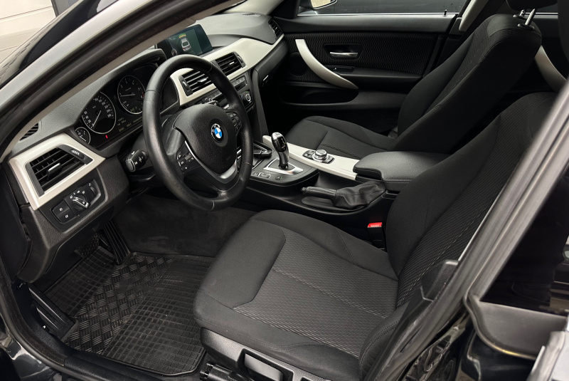 Ponuka vozidiel / BMW Rad 4 Gran Coupé 418d A/T - video  Ponuka vozidiel / BMW Rad 4 Gran Coupé 418d A/T - video