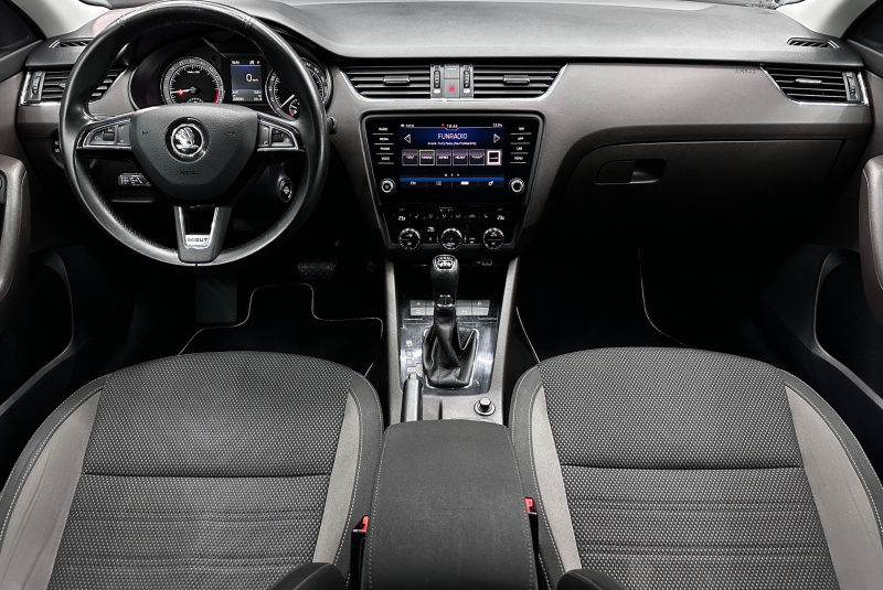  Ponuka vozidiel / Škoda Octavia Combi 2.0 TDI 184k Scout DSG 4x4 - video