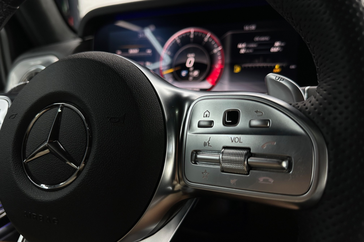 Ponuka vozidiel / Mercedes-Benz G trieda 63 AMG A/T - video
