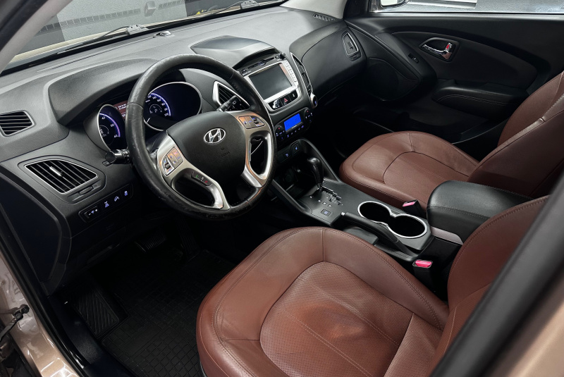  Ponuka vozidiel / Hyundai ix35 2.0 CRDi VGT Premium 4x4 A/T - video