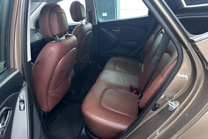  Ponuka vozidiel / Hyundai ix35 2.0 CRDi VGT Premium 4x4 A/T - video