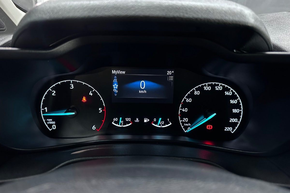 Ponuka vozidiel / Ford Transit Connect 1.5 - video